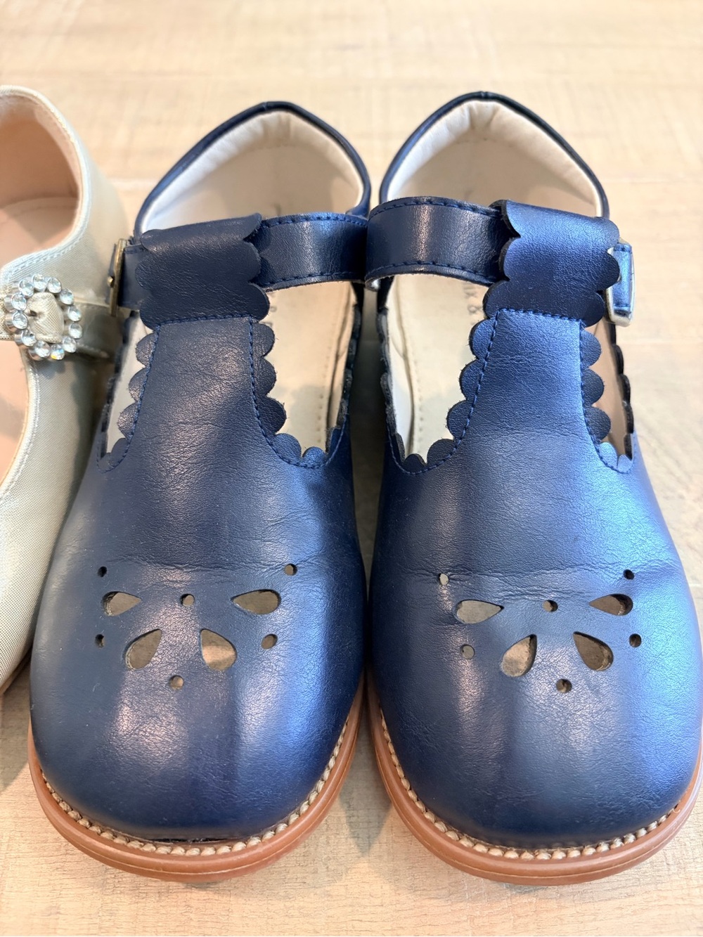 Girls size 1 Mary Janes bundle - Picture 2 of 9